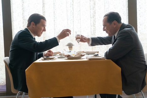 「クーリエ：最高機密の運び屋」