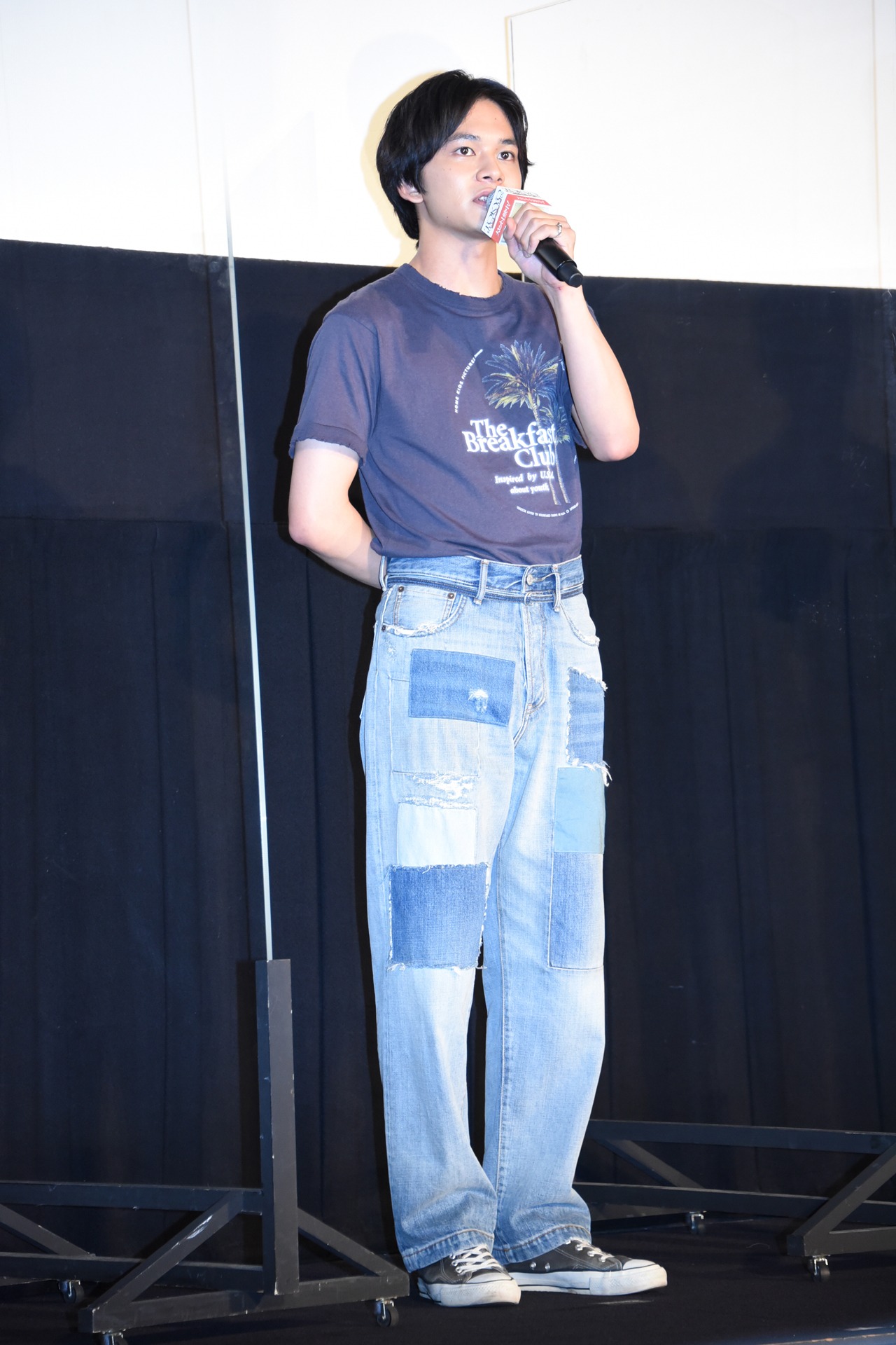 デニムスタイルの北村匠海。