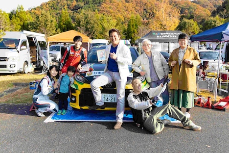 「僕と彼女とラリーと」新場面写真