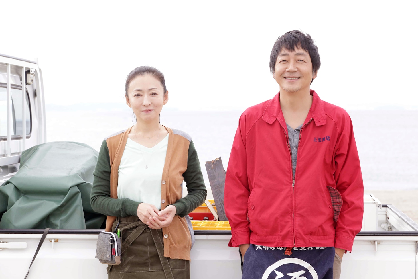 「ビフォア」より、左から松雪泰子演じる青木、大森南朋演じる上田。