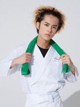 緑川義雄役の奥野壮。