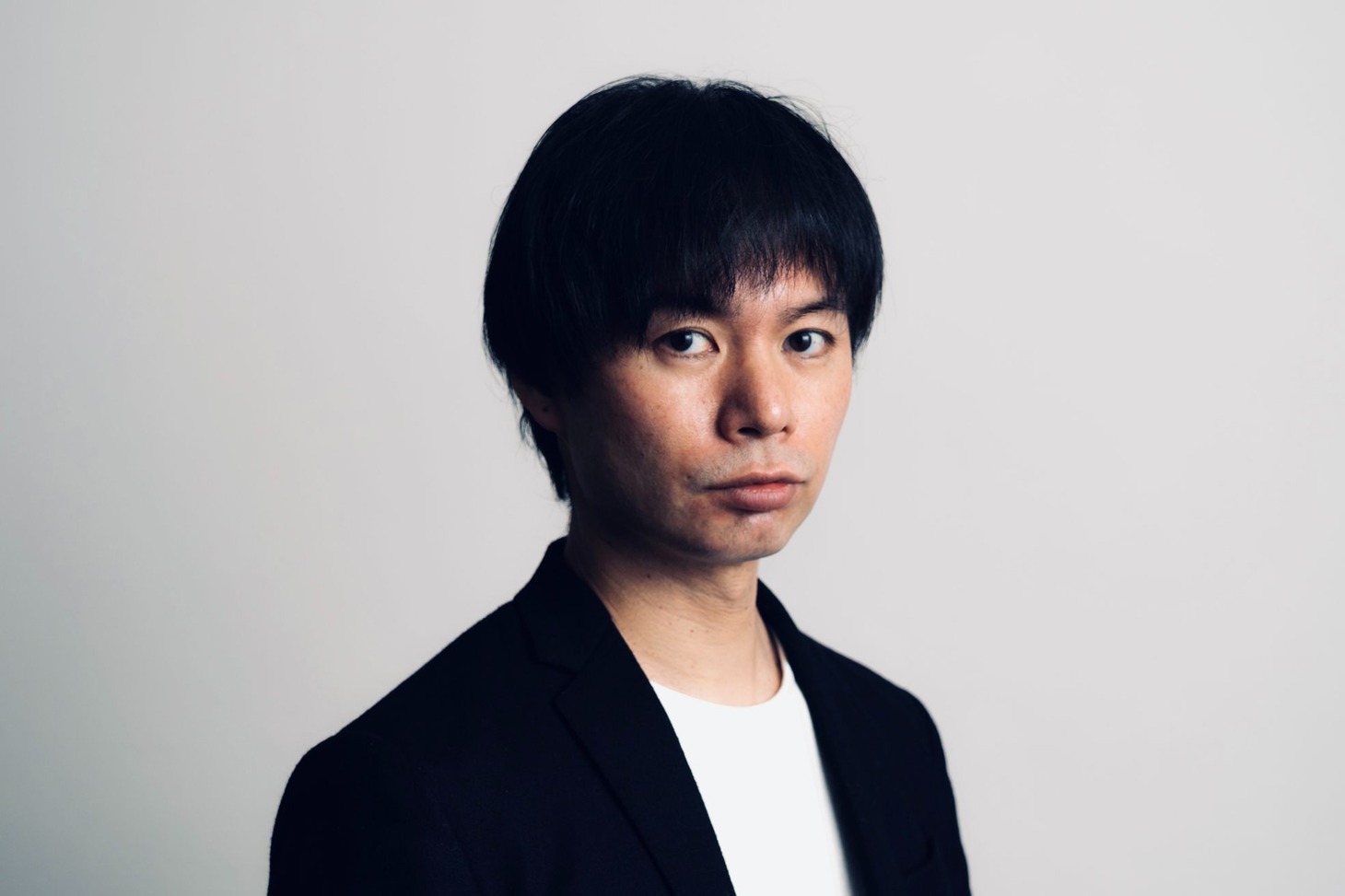園田新