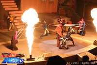 「機界戦隊ゼンカイジャーVS百獣戦隊ガオレンジャー スペシャルバトルステージ」の様子。