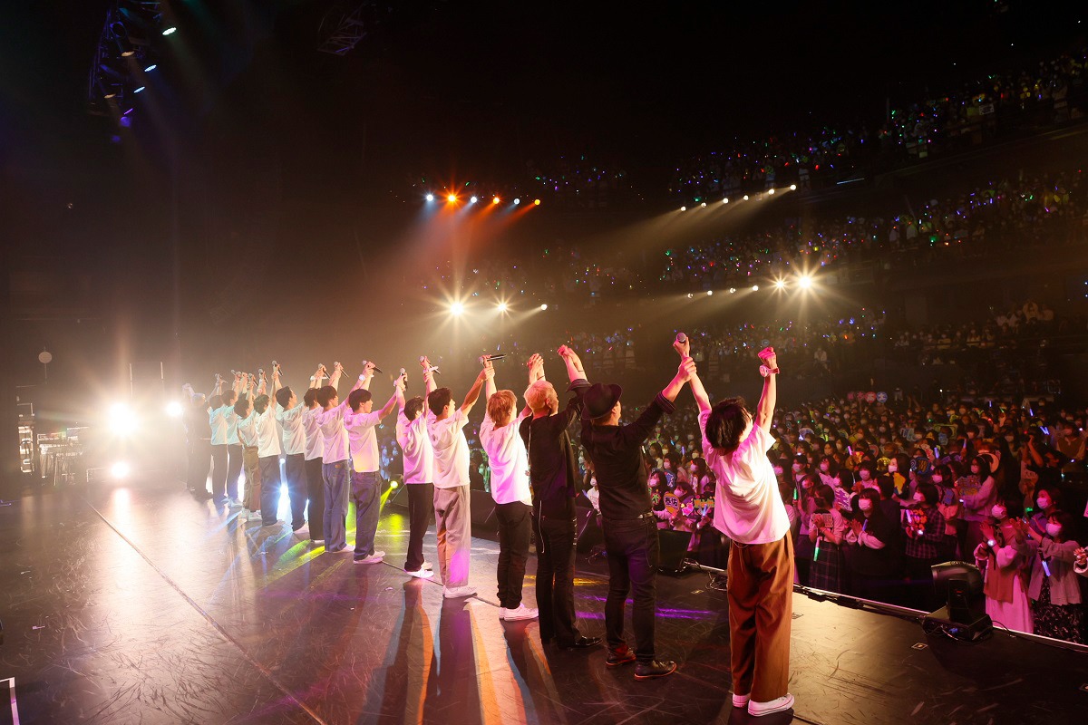 「Amuse Presents SUPER HANDSOME LIVE 2021 “OVER THE RAINBOW”」より。