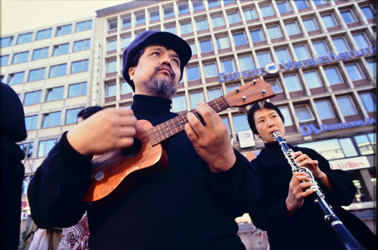 芸術家・今井次郎をテーマにした音楽ドキュメンタリー公開、森達也らのコメント到着