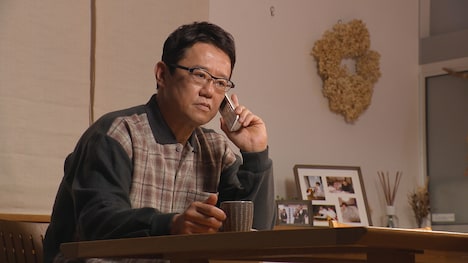 「くら寿司 presents 高校野球ショートドラマ 海と空と蓮と」より、古田敦也演じる川田正平。