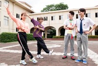 左から新條由芽、藤井直樹、岩崎大昇、那須雄登。