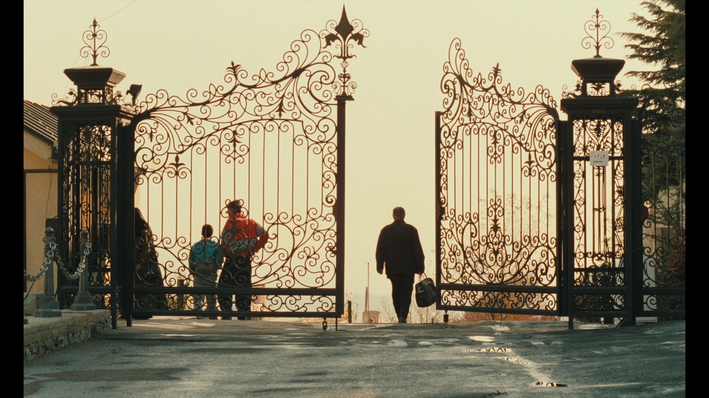 「桜桃の味」 (c)1997 Abbas Kiarostami
