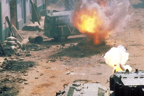 「アンダー・ファイア」