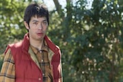 渡辺大知演じる小御坂睦雄。