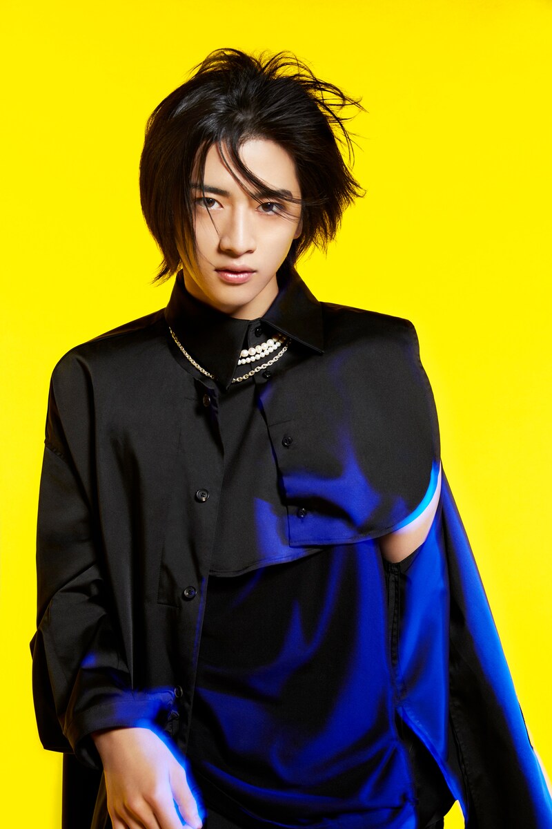 飯島寛騎セカンド写真集「六彩」表紙