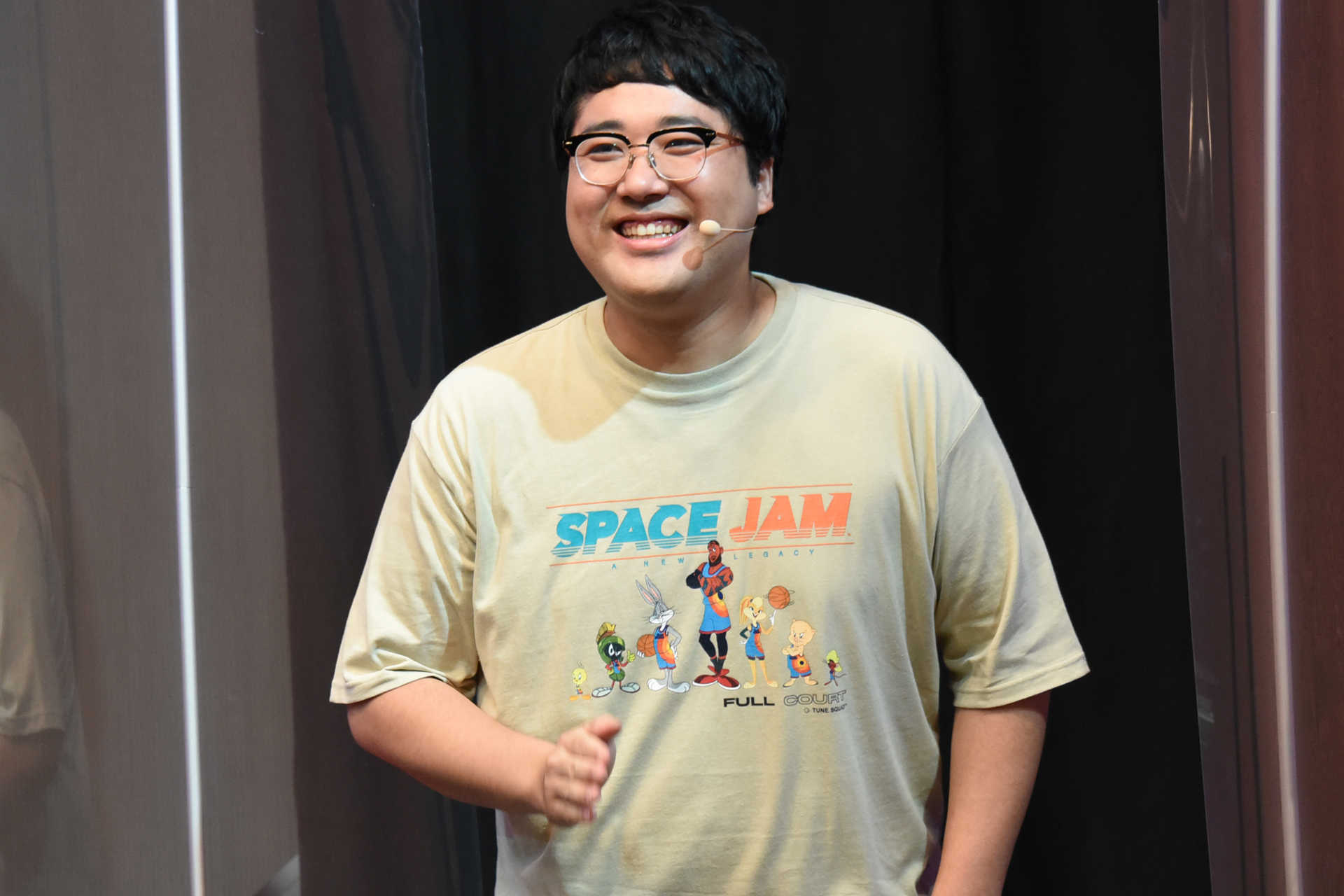 MCを務めたマヂカルラブリー村上。