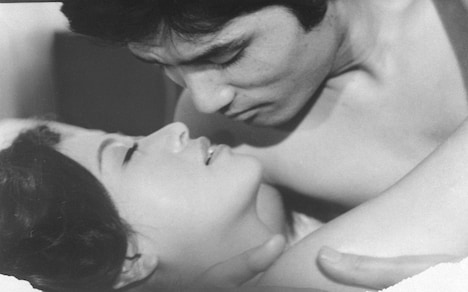 「甘い秘密」 (c)1971 松竹株式会社