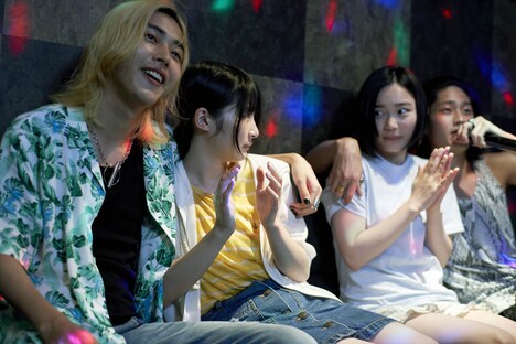 「うみべの女の子」新場面写真