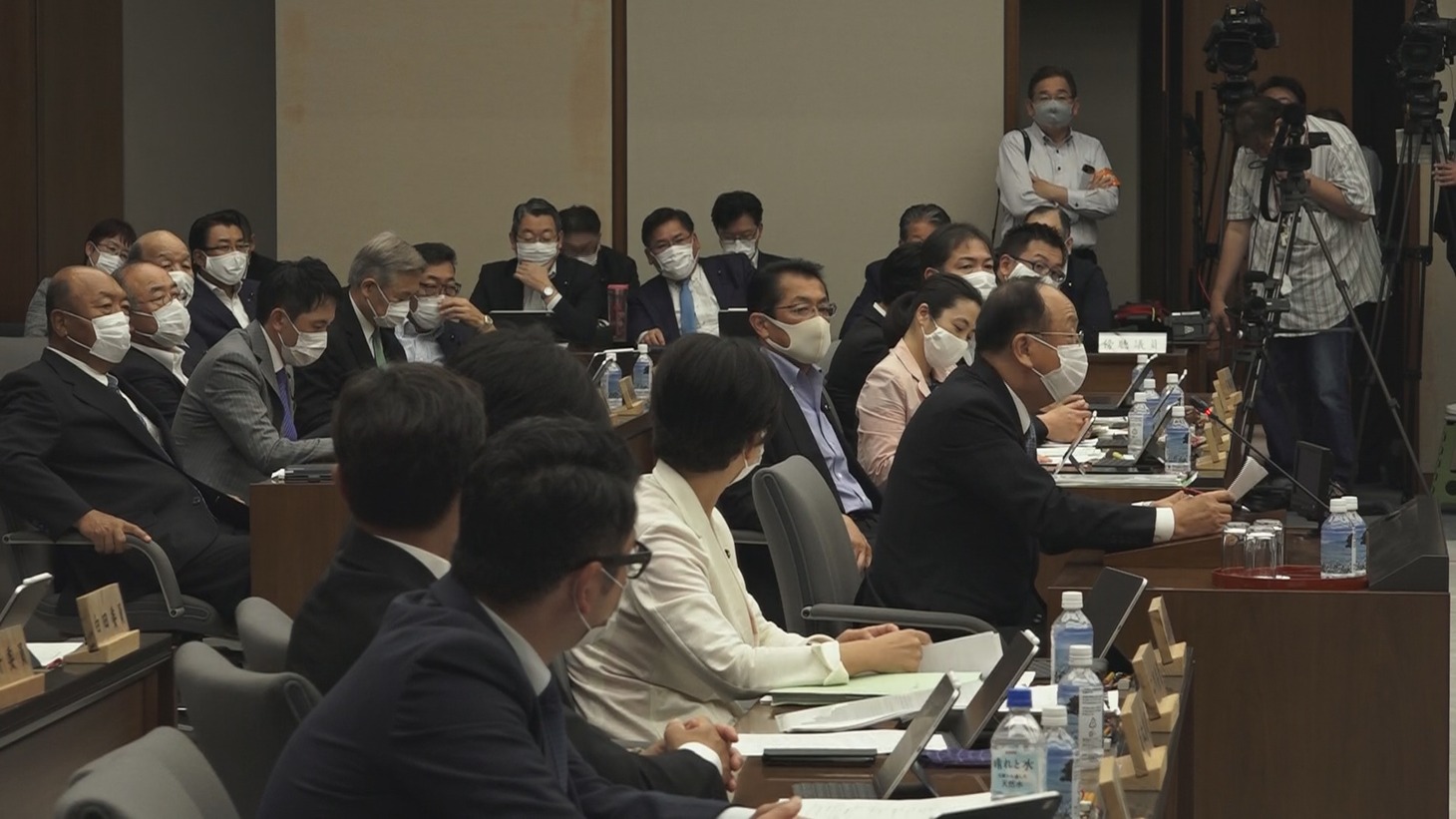 「県民投票」