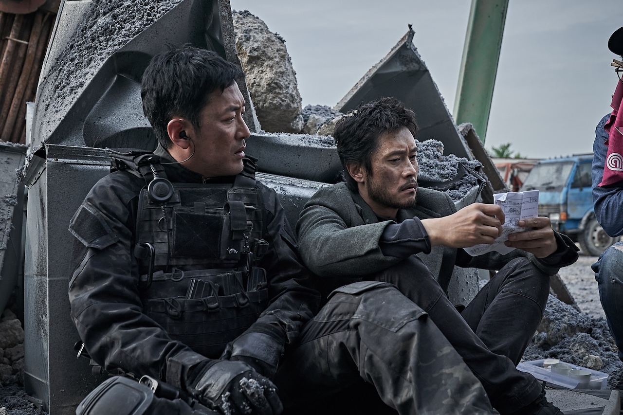 「白頭山大噴火」イ・ビョンホン、ハ・ジョンウ、マ・ドンソクら演じた役を自ら解説