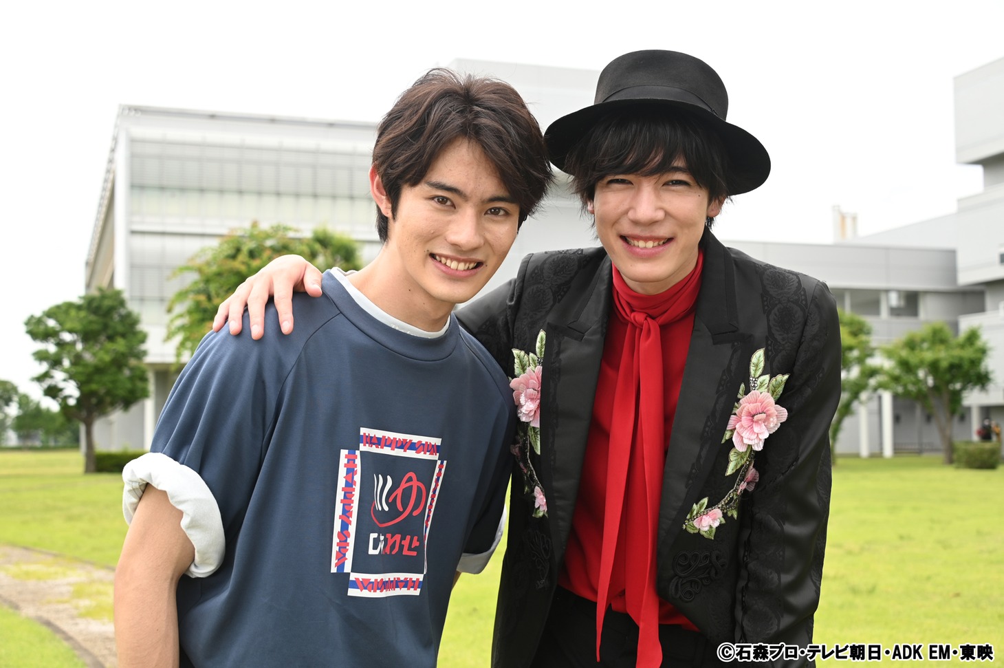 左から前田拳太郎、内藤秀一郎。