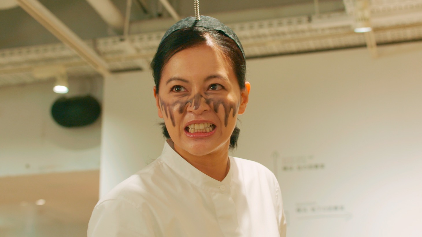 黒谷友香演じる赤井依知子。