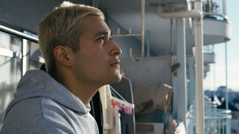 「WHOLE/ホール」