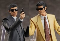 タカ（左）とユージ（右）のフィギュア。