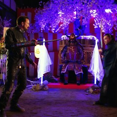 ニコラス・ケイジ、日本刀になった片腕でTAK∴を斬る!園子温監督作の本編映像