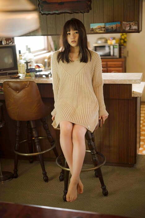 桜井日奈子の2022年版カレンダーブックより。（東京ニュース通信社刊）