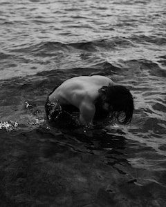 山下智久の写真集「Circle」発売、“100年後に残るタイムレスな表現”を 