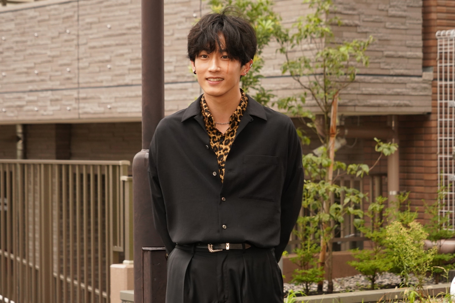 黒川森生を演じる杉野遥亮。