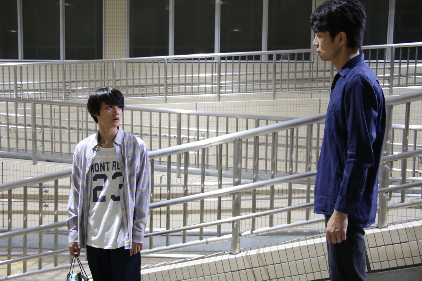 「愛のまなざしを」新場面写真