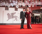 左からデヴィッド・ゴードン・グリーン、ジェイミー・リー・カーティス。