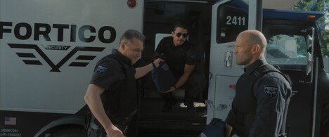 「キャッシュトラック」新場面写真