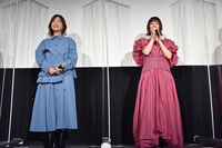 左から大久保佳代子、高畑充希。
