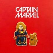 「キャプテン・マーベル」をモチーフにしたアイシングクッキー。