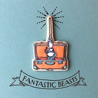 「ファンタスティック・ビーストと黒い魔法使いの誕生」をモチーフにしたアイシングクッキー。