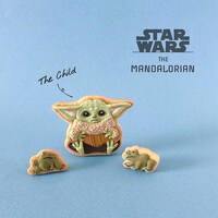 ドラマ「マンダロリアン」シリーズのザ・チャイルドをモチーフにしたアイシングクッキー。