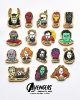 「アベンジャーズ／インフィニティ・ウォー」のキャラクターをモチーフにしたアイシングクッキー。Youmi Chen（STUDIO NOX）によるイラストとのコラボレーション。