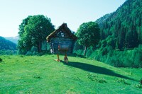 「ベロゴリア戦記 第1章：異世界の王国と魔法の剣」