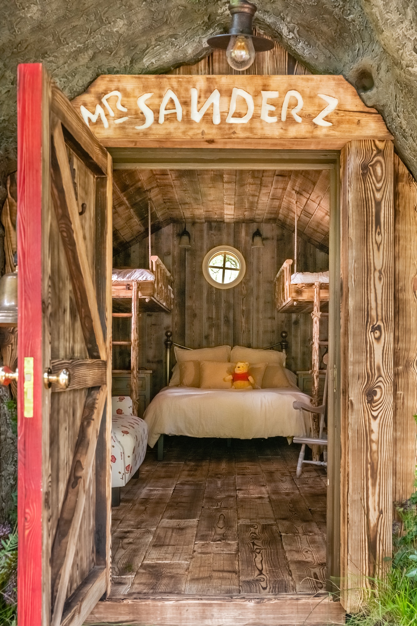 Bearbnb (c)Henry Woide