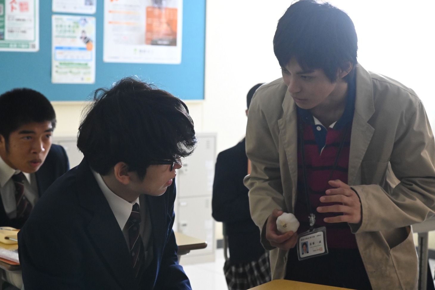 「顔だけ先生」