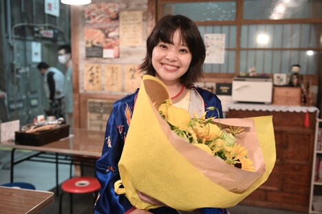 撮影を終えた岸井ゆきの。