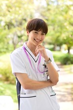 蟻原涼平役の一ノ瀬颯。