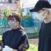 自分たちと似てるな、「人と仕事」有村架純、志尊淳が落花生の収穫を体験