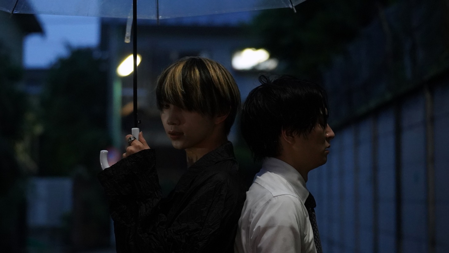 「恋い焦れ歌え」