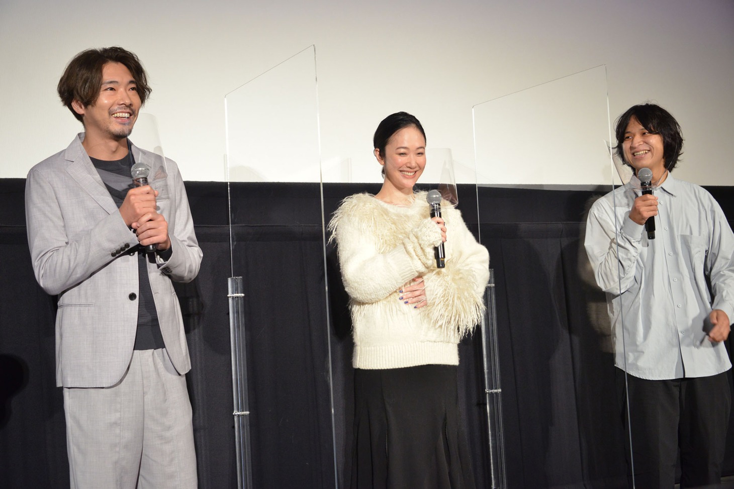 左から柄本佑、黒木華、堀江貴大。