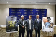 第34回東京国際映画祭記者会見の様子。左から市山尚三、吉田恵輔、安藤裕康。