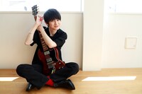 HMV & BOOKS online・HMV店舗・Loppi特典ポストカード用カット