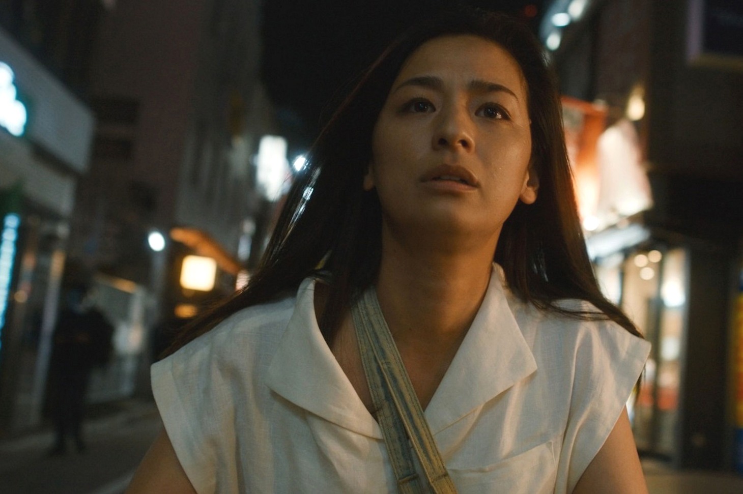 「茜色に焼かれる」の尾野真千子。(c)2021『茜色に焼かれる』フィルムパートナーズ