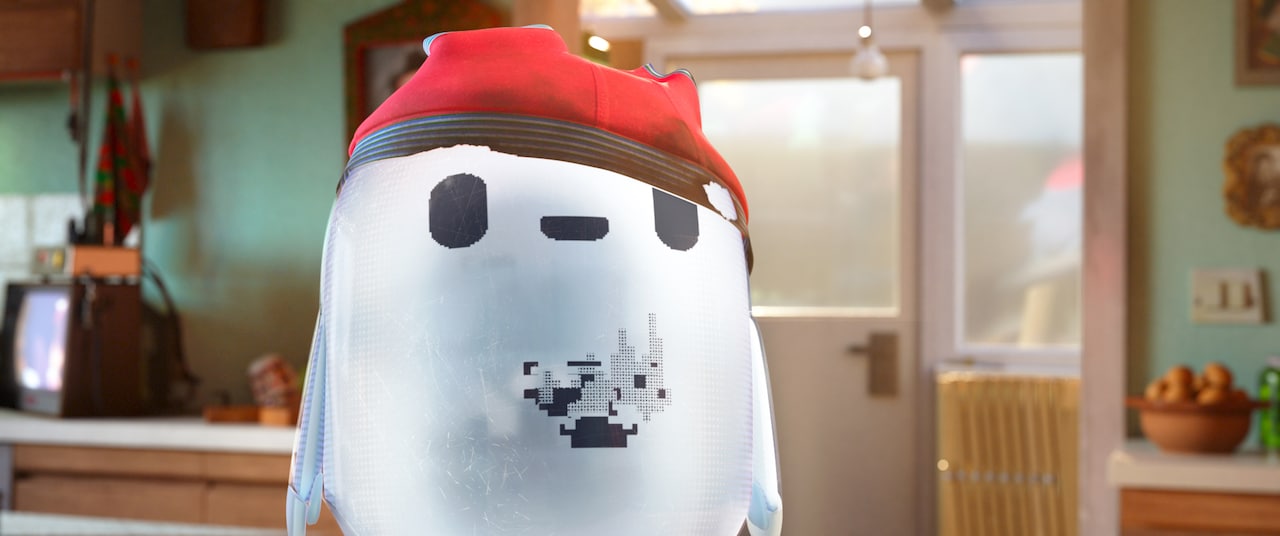 不良品ロボットが持ち主の焦げたパンツを被る「ロン僕」新場面カット