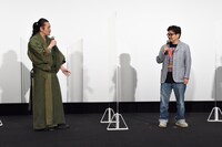 左からTAK∴、園子温。