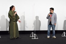 左からTAK∴、園子温。